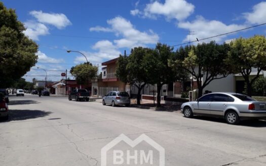 VENDE CASA EN ALTA GRACIA BARRIO NORTE AVENIDA DALINGER