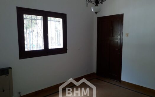 VENDE CASA EN ALTA GRACIA BARRIO NORTE AVENIDA DALINGER